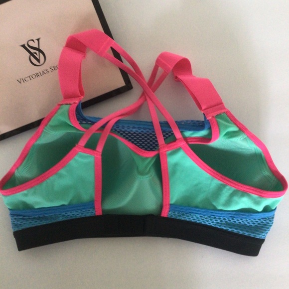 VICTORIAS SECRET VSX MEDIUM SUPPORT SPORTS BRA 32B. NWOT - Picture 2 of 11